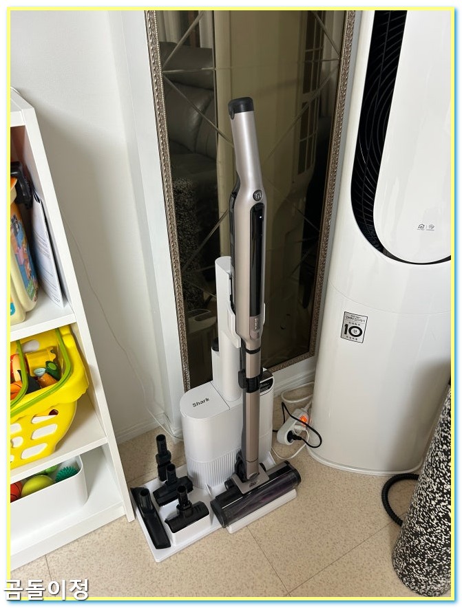 샤크 무선 청소기 배터리 걱정 없는 자동조절 기능과 흡입력 체감기