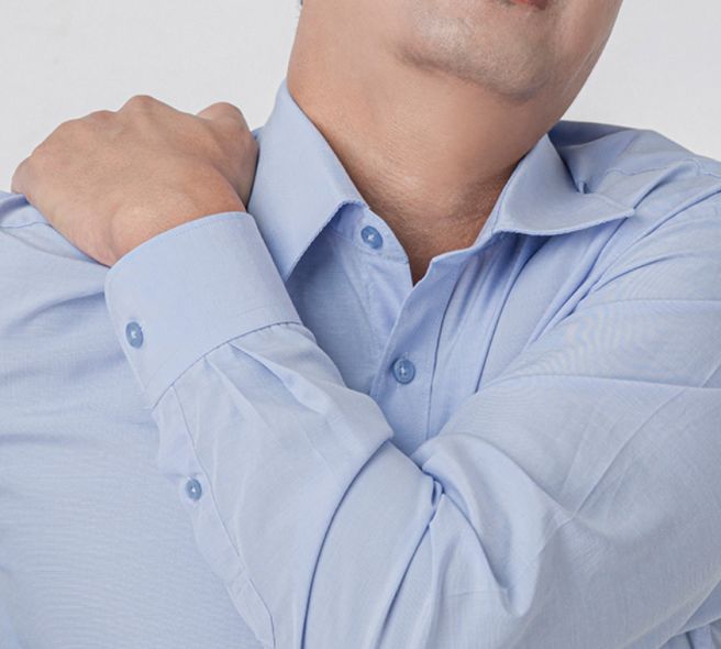 어깨가 아픈 이유