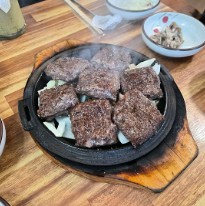 오늘N식규멘터리 떡갈비