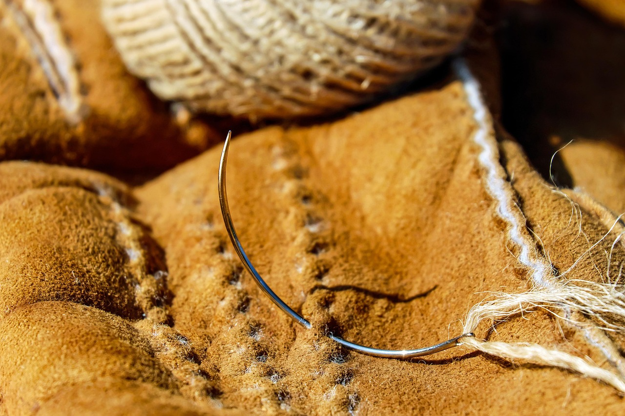 하이엔드 가죽 장인(Leather Artisan) &ndash; 명품을 완성하는 장인의 직업