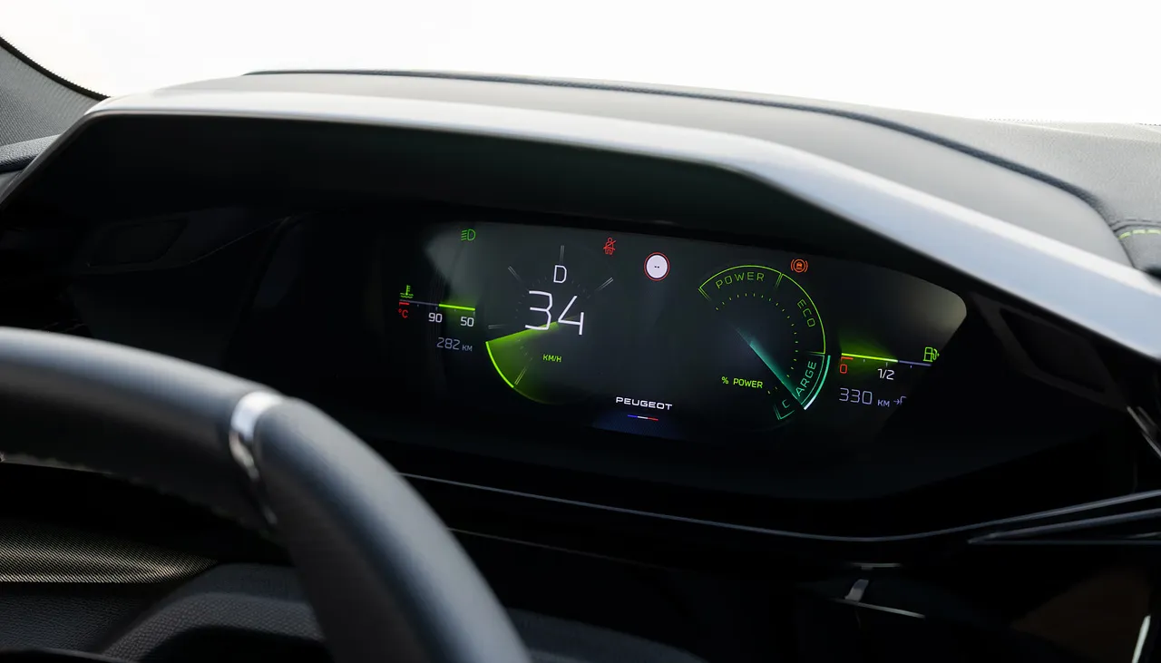 푸조 408 차량 정보 이미지