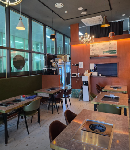 생방송투데이 철판쭈꾸미 볶음밥 덮밥 우삼겹 대패삼겹살 10000원 막퍼주는집 인천 서구 청라 쭈꾸미당