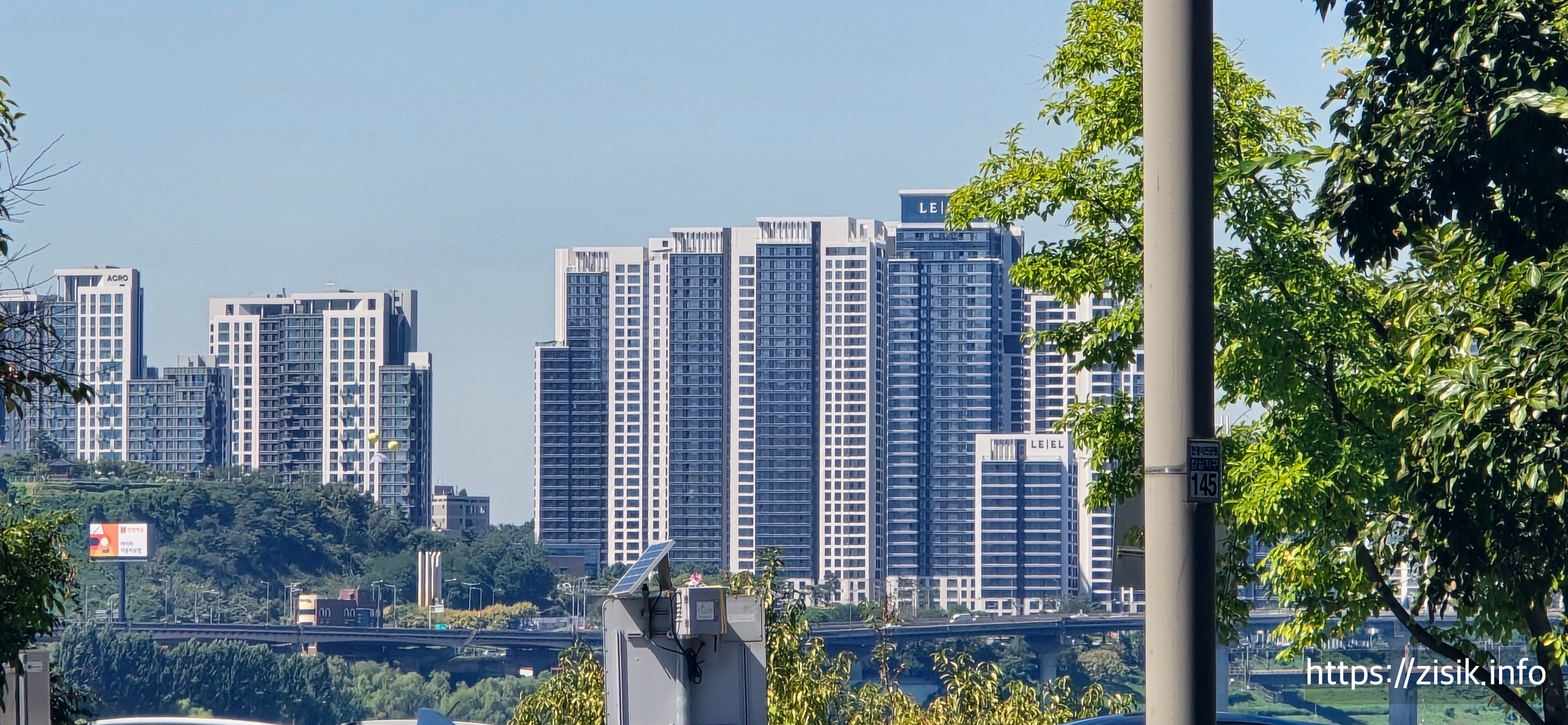 2025년 부동산 시장 전망
금리와 세제 변화가 불러올 파장