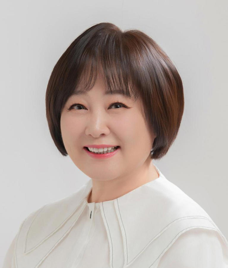 이금희 모친상 급거 귀국, 해외 촬영 마친 뒤 전해진 소식 참고 이미지 2