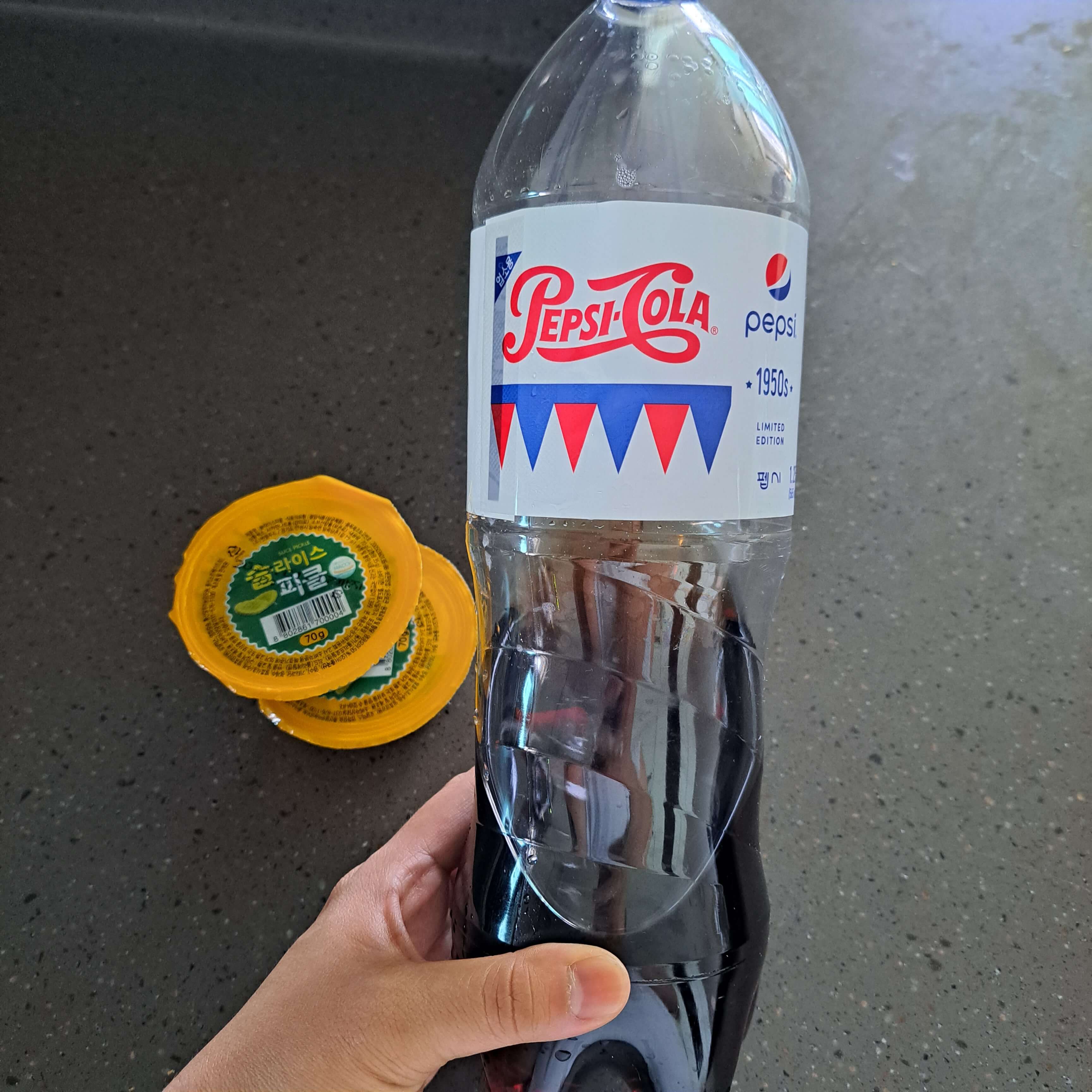 치킨 배달 후 남은 콜라