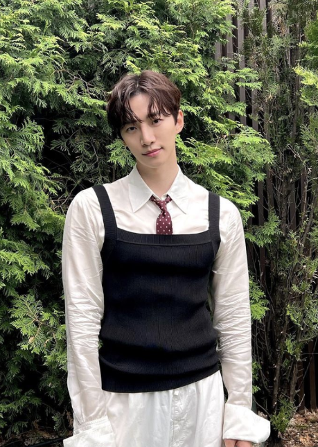 이준호 프로필 배우 드라마 가수 여자친구 작품활동 화보 캐셔로 사진