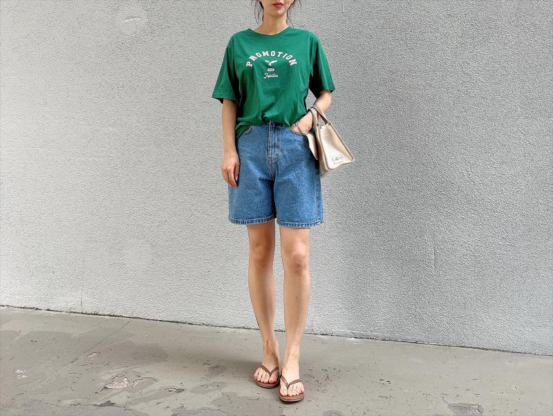 여성 흰티 초록색 티셔츠