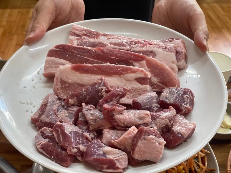 수원 맛집 동수원소금구이 인생 오겹살 - 갈매기살