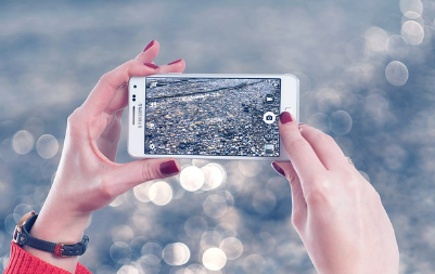 2024 서울 세계 불꽃축제 명당 및 골든티켓 응모하기와 관련하여 축제 당일 준비해야하는 물품인 휴대폰 사진