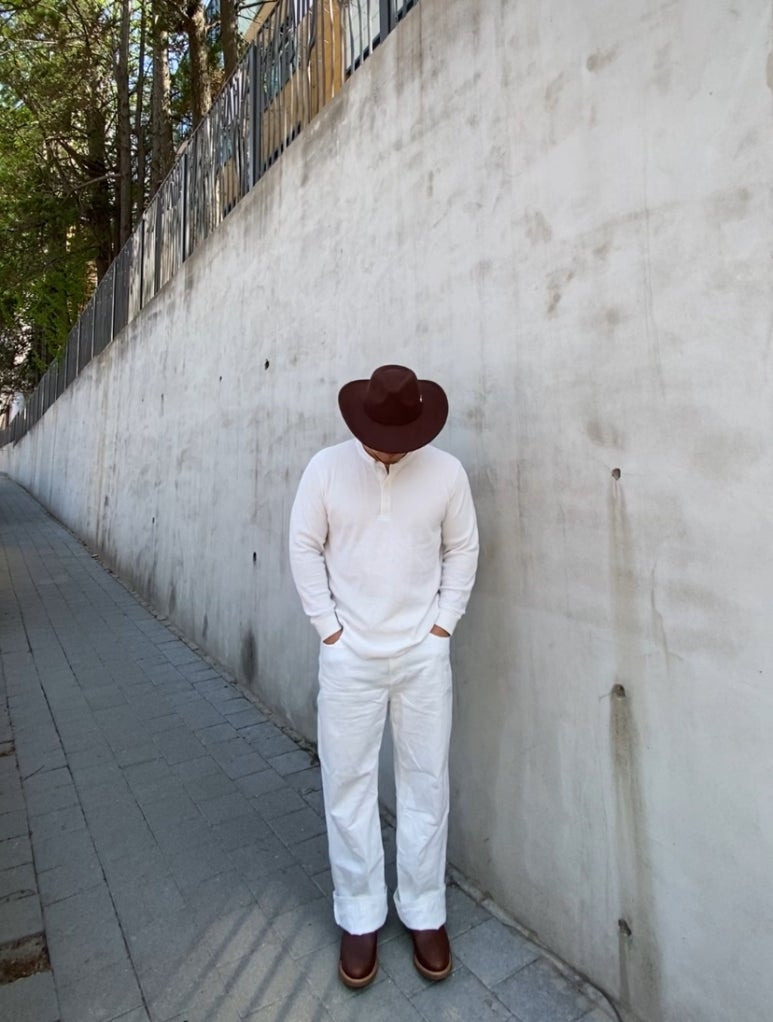 데일리룩('26. 4. 18.)유니버셜 케미스트리 페도라 카우보이 웨스턴모자, 유니클로 와플헨리넥 티셔츠, 무신사스탠다드 린넨 와이드 데님팬츠, 레드윙 페코스 1155 웨스턴부츠