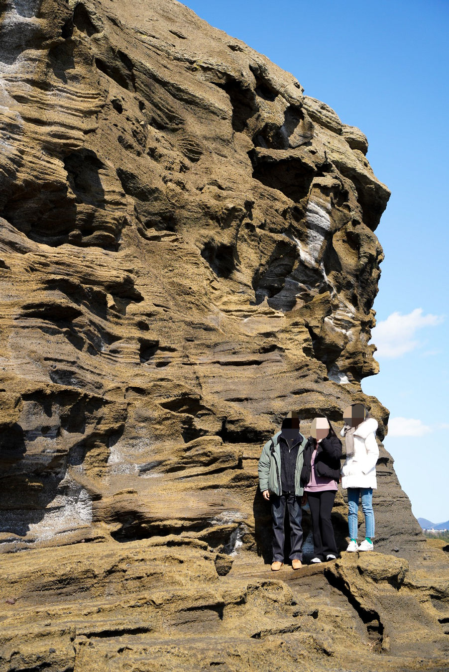 용머리 해안 절벽
