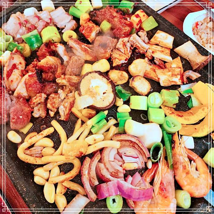 생방송투데이 100년 만에 개방, 한옥 길, 삼청동 항아리 커피숯 바베큐 삼겹살, 불쭈꾸미 맛집