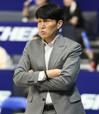 위성우 감독 프로필 나이 고향 연봉 경력