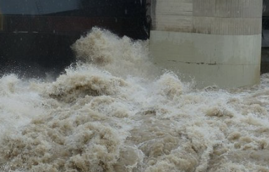 댐붕괴로-홍수가-난-꿈