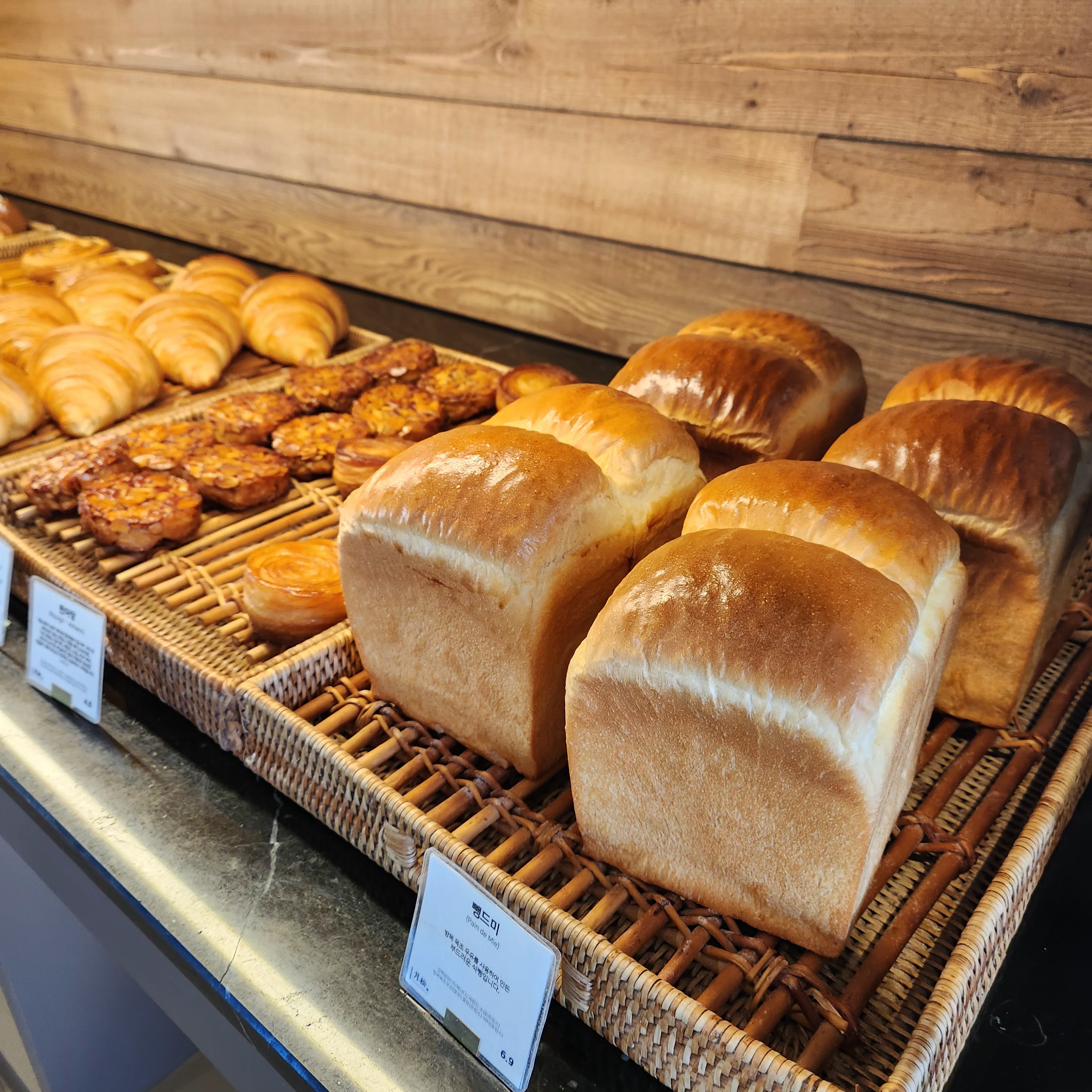 월송유로베이커리-빵사진