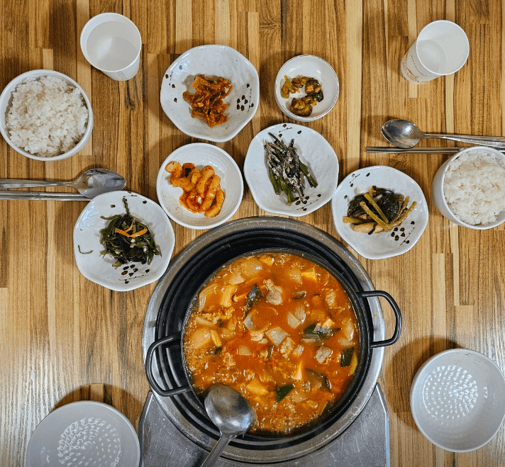 생방송 투데이 짜글이 정식 곰탕 묵은지김치전골 경기 남양주