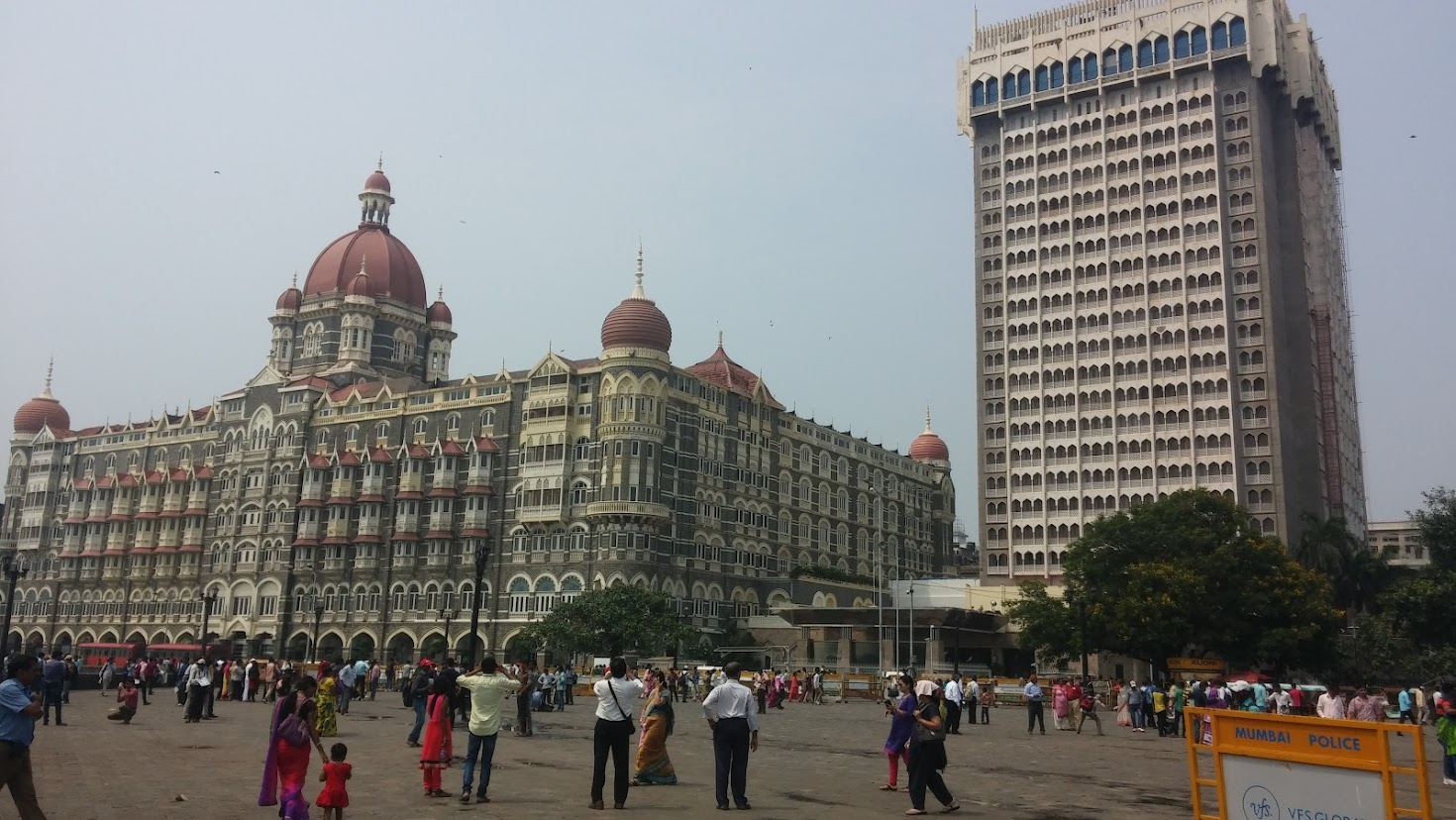 타즈마할 호텔입니다. 왼쪽이 팰리스, 오른쪽이 타워 입니다.