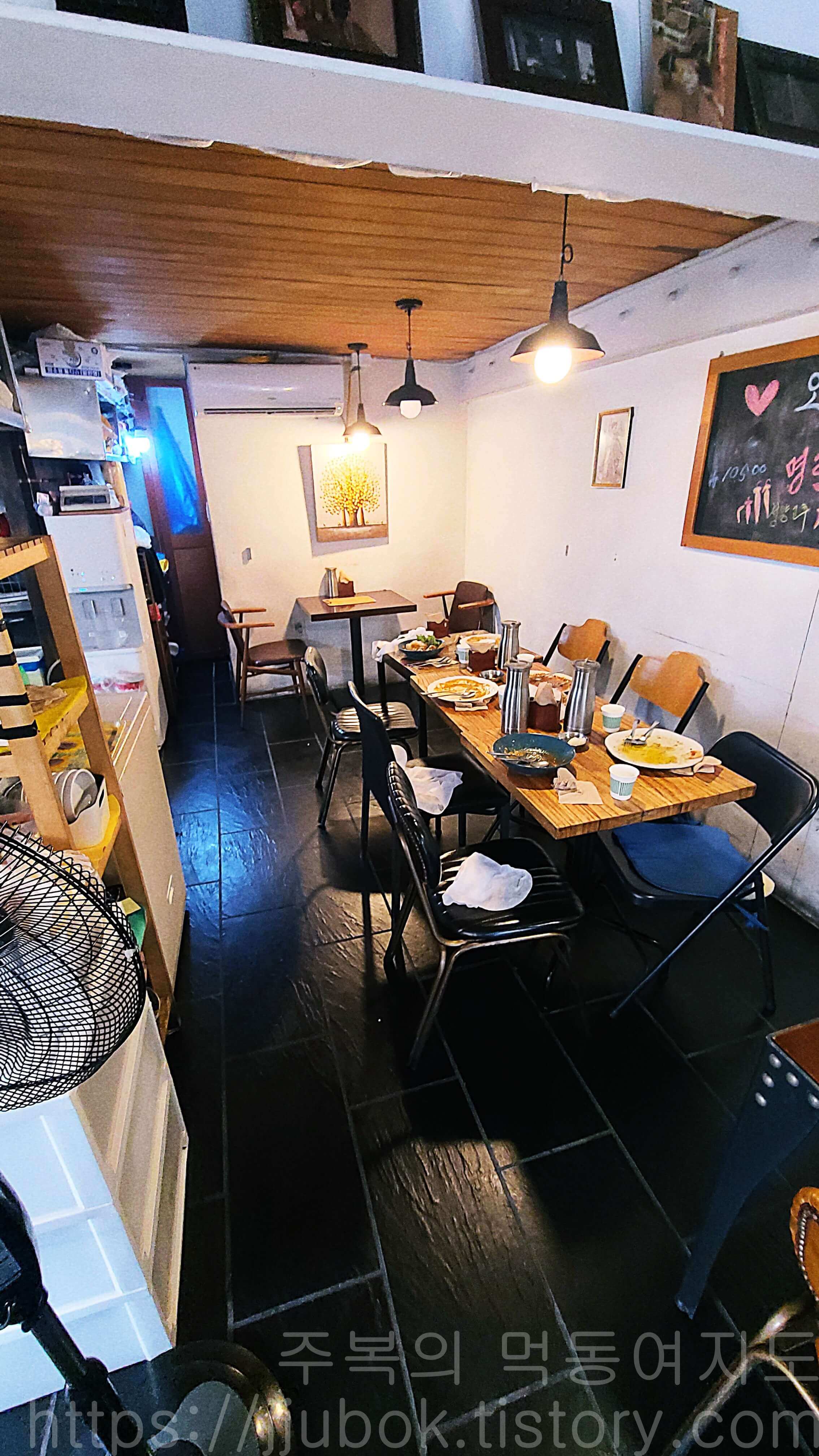 서울-서교동-서울미트볼-내부-2