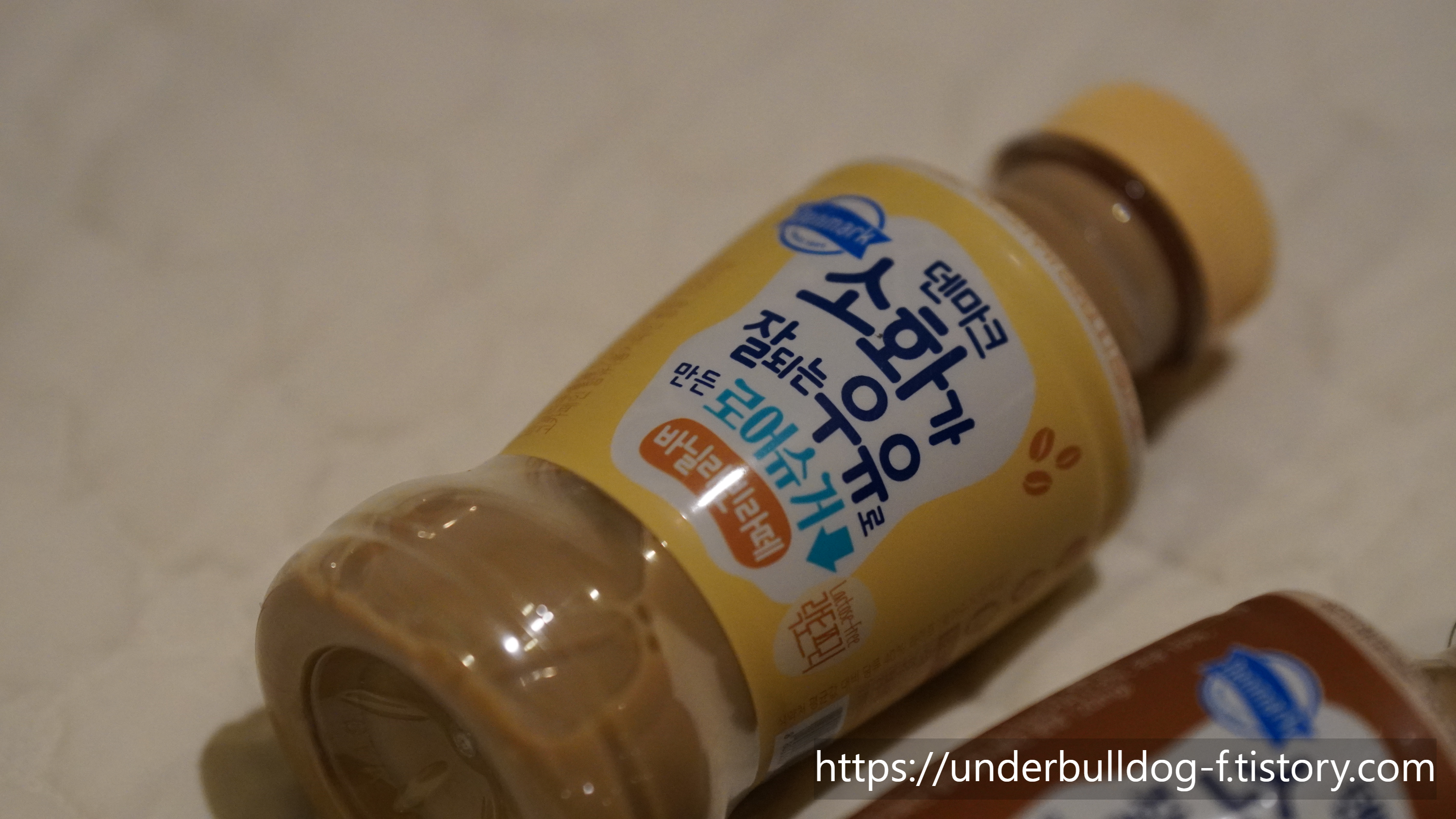 향은 부드럽고 끝맛은 깔끔했던 바닐라빈 라떼