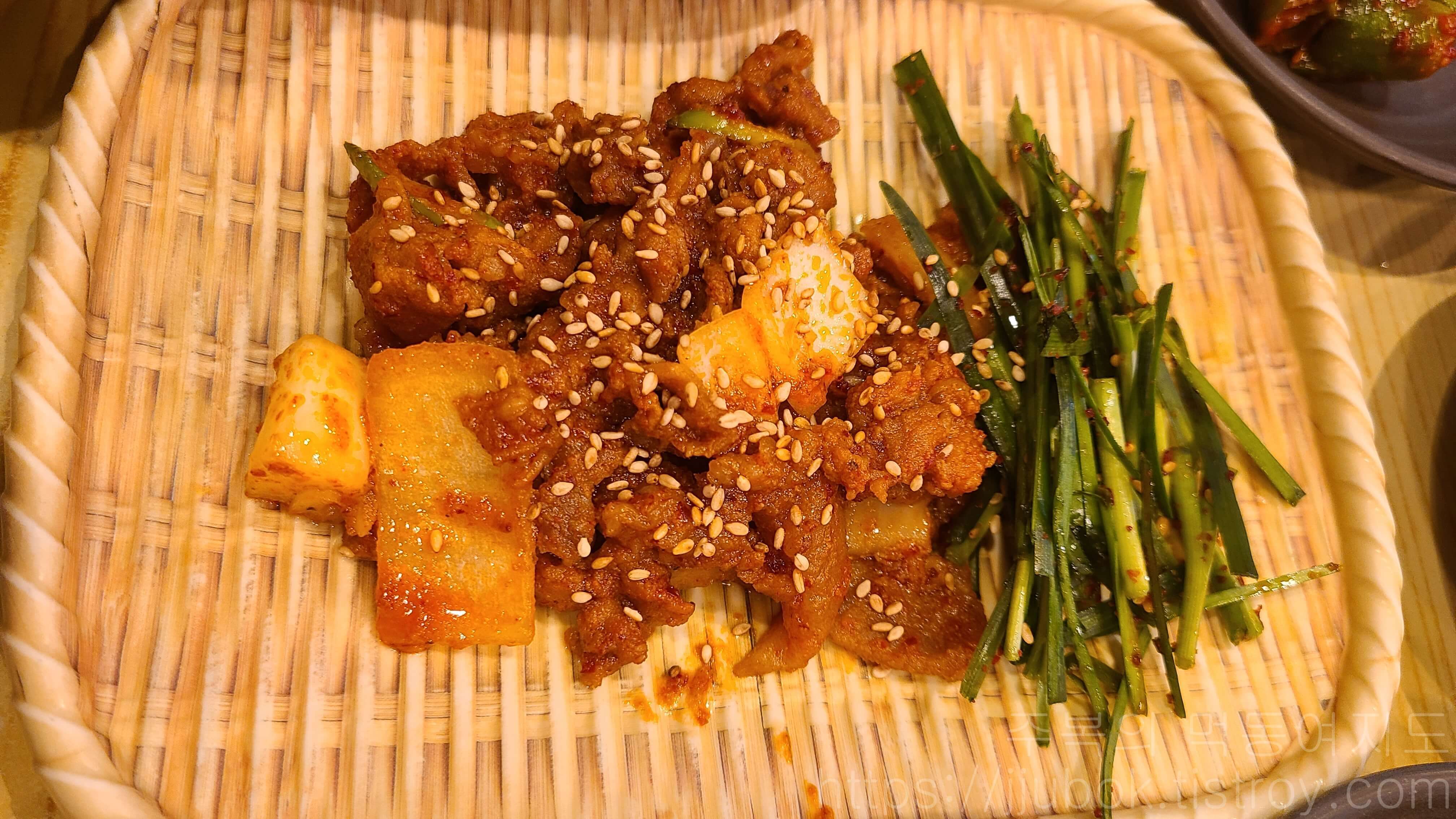 오구당당-훈제육