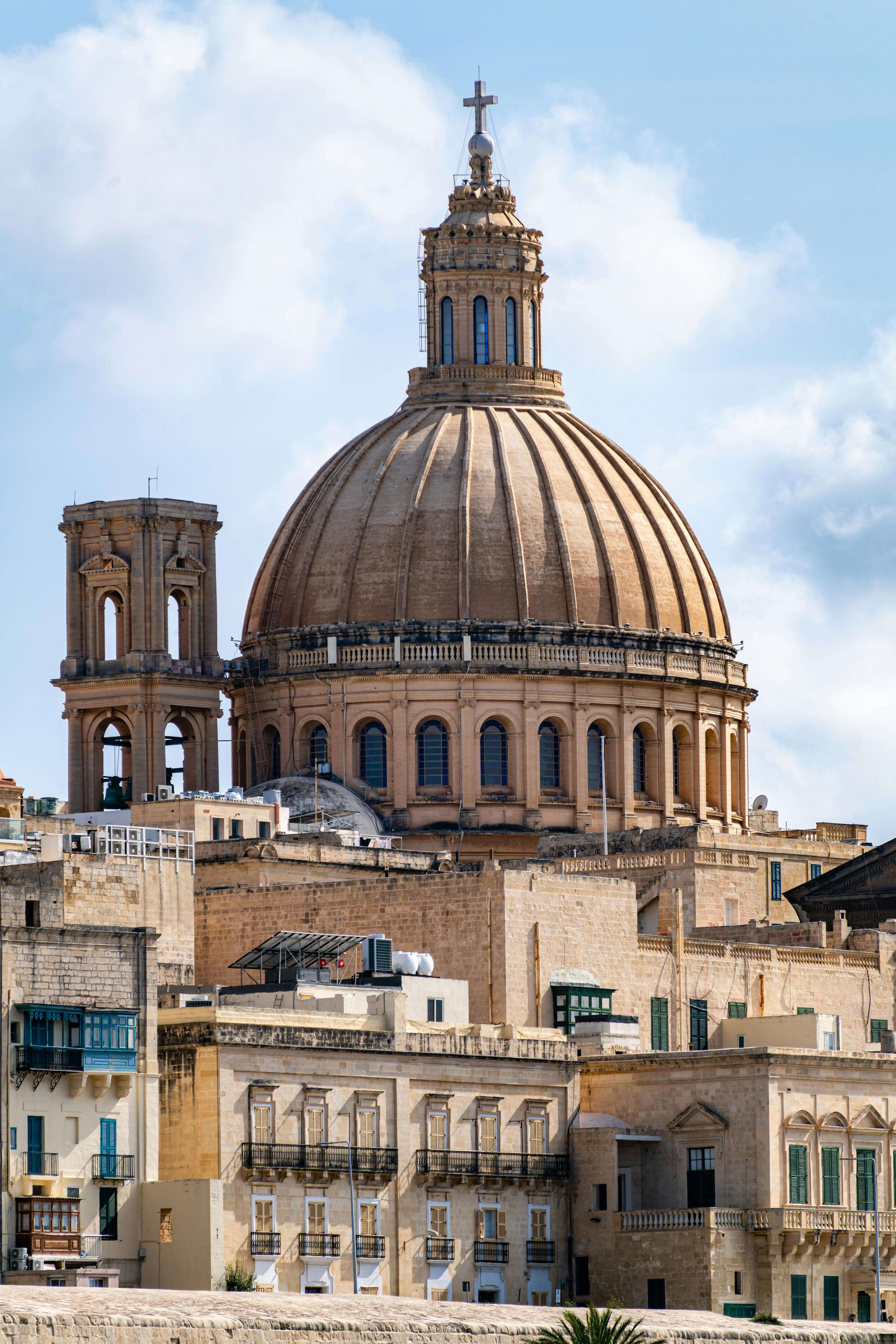 차기 교황 후보 ‘유흥식 라자로 추기경’의 생애와 영향력 한국 가톨릭의 역사적 순간