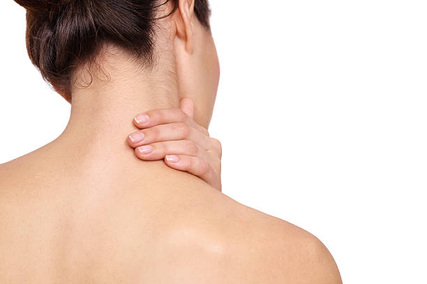 스마트폰과 컴퓨터를 사용하는 시간이 늘어나면서 현대인 대부분은 뒷목이 뻐근한 증상