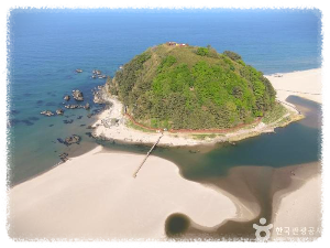 덕산해수욕장