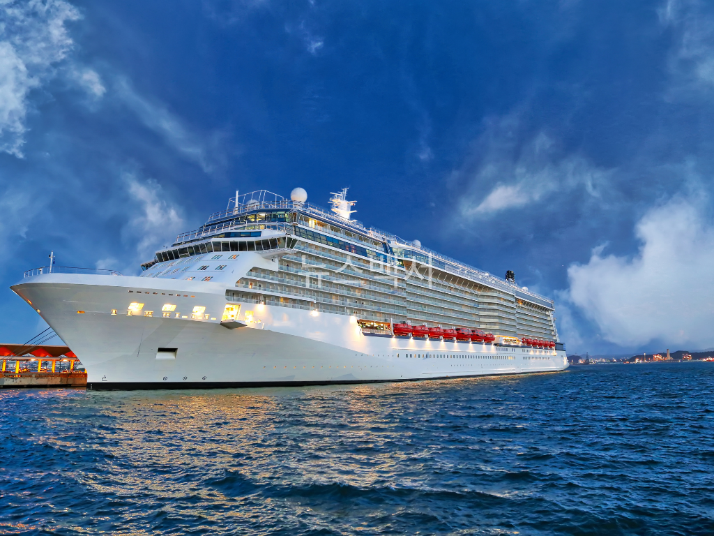 바다 위의 떠다니는 도시 – 크루즈 산업의 환경 부담