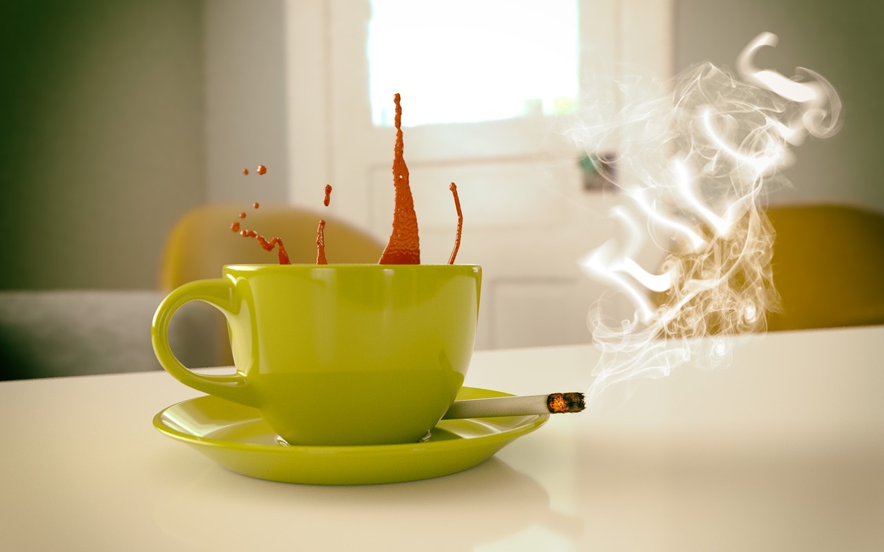 술과 담배에 관련된 이미지