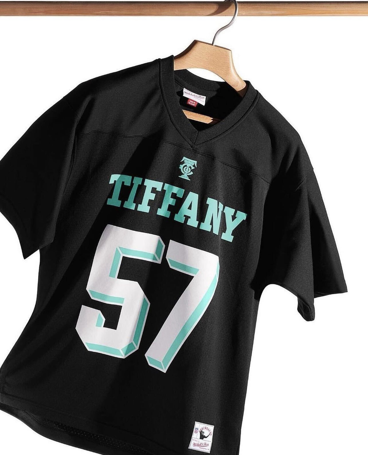티파니앤코-nfl-협업-저지