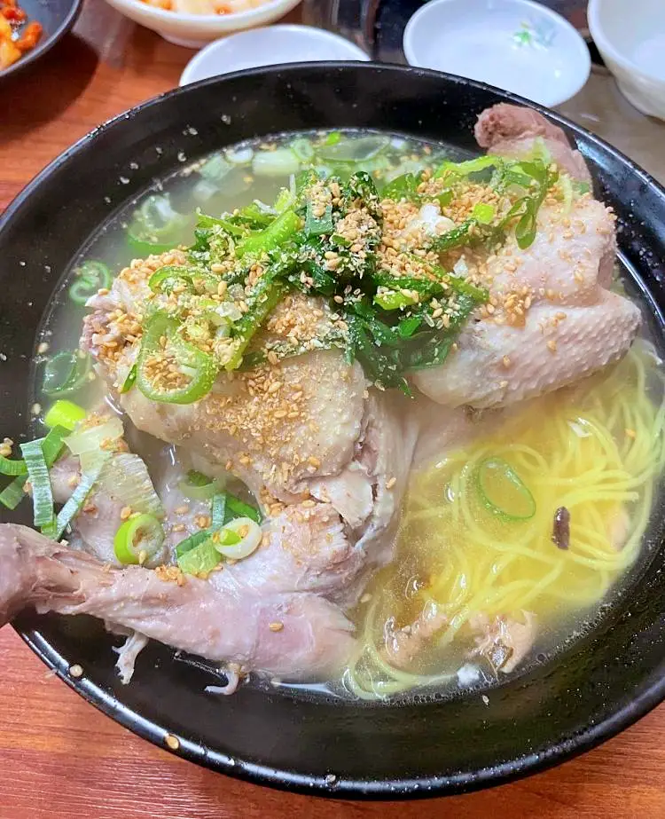 투데이 맛있는 메뉴 여름 보양식 3대 80년 노포 닭 한 마리 국수 & 닭한마리 국밥 맛있는 식당 추천 부산 초읍 맛집