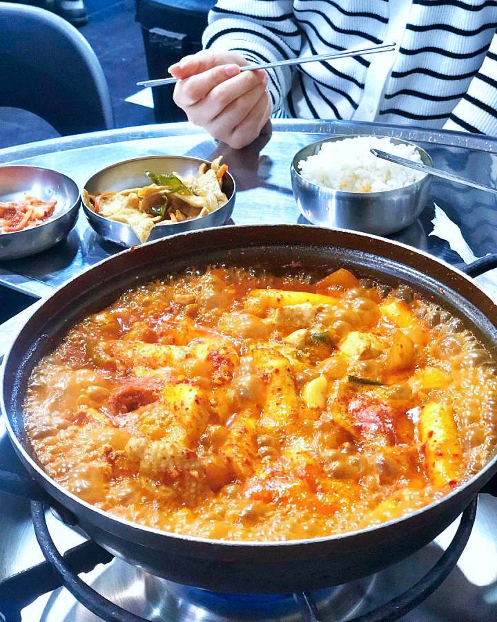 백종원 골목식당 소개 수도권 최고의 고기떡볶이 닭볶음탕 찜닭 회기 경희대 맛집 추천 생방송투데이 빅데이터 랭킹 맛집