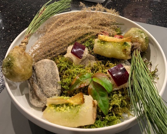 강남 신사동 조셉리저우드 '에빗'