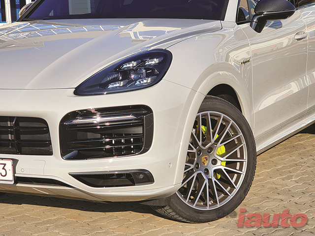 포르쉐 카이엔 E-하이브리드