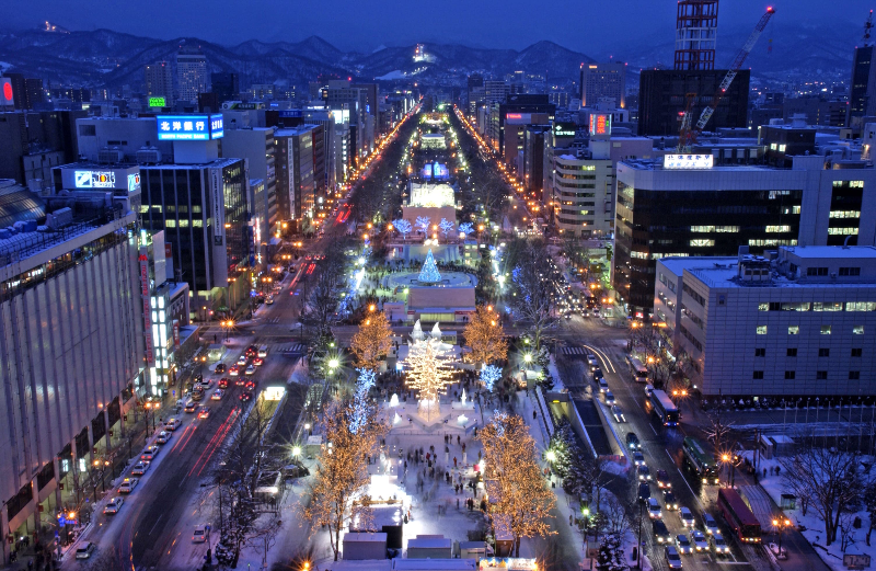 삿포로 시내 눈축제 야경