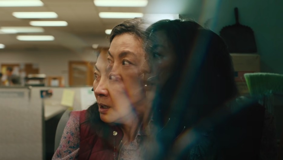 [멀티버스 영화추천] 양자경, 제이미 리 커티스 출연 영화 에브리씽 에브리웨어 올 앳 원스 줄거리, 결말, 리뷰