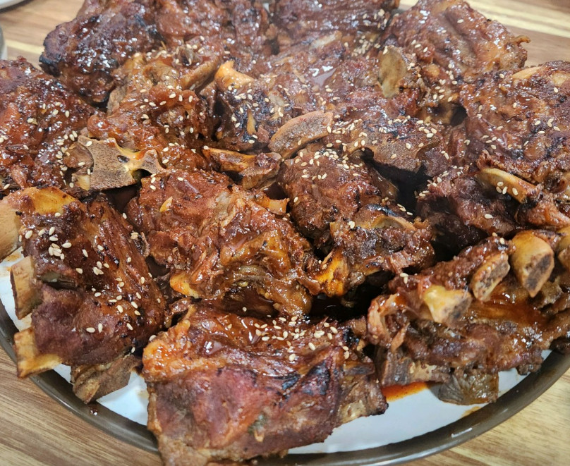 핸썸즈 경동시장 뼈구이