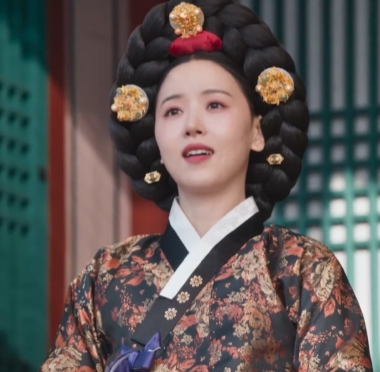 강한나 놀라는 장면