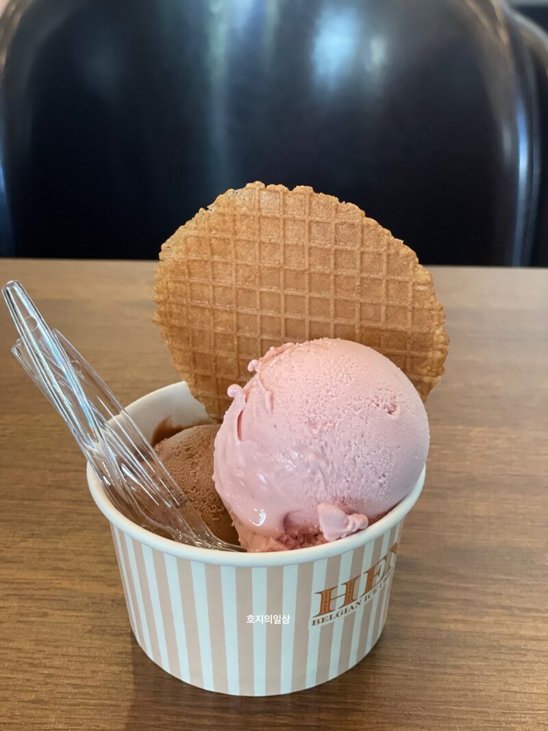 나트랑 젤라또 맛집 카페 헨리 수제 - 초코&딸기
