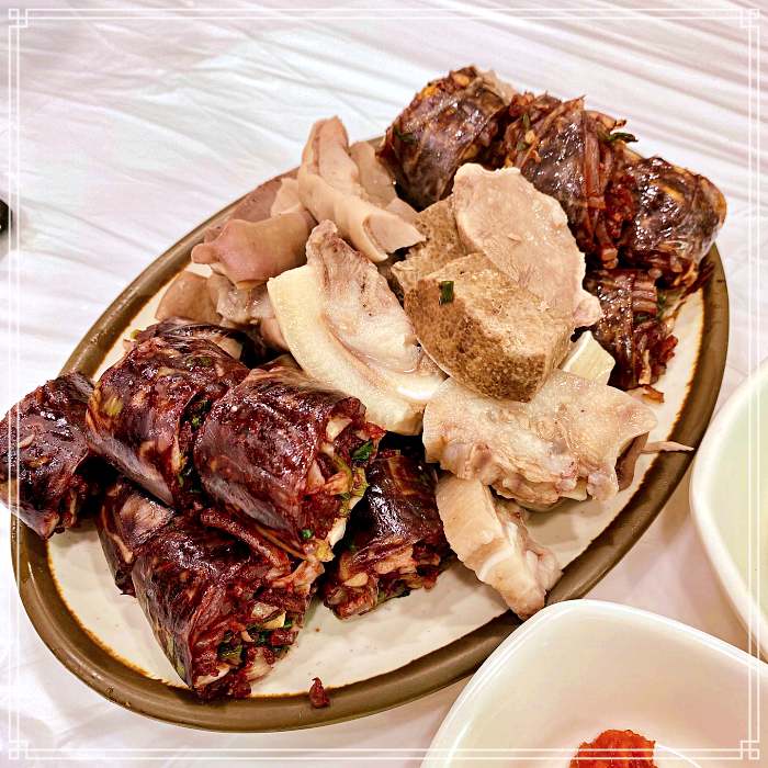 여행 가볼만한 곳, 단양 구경시장 맛집 마늘 순대