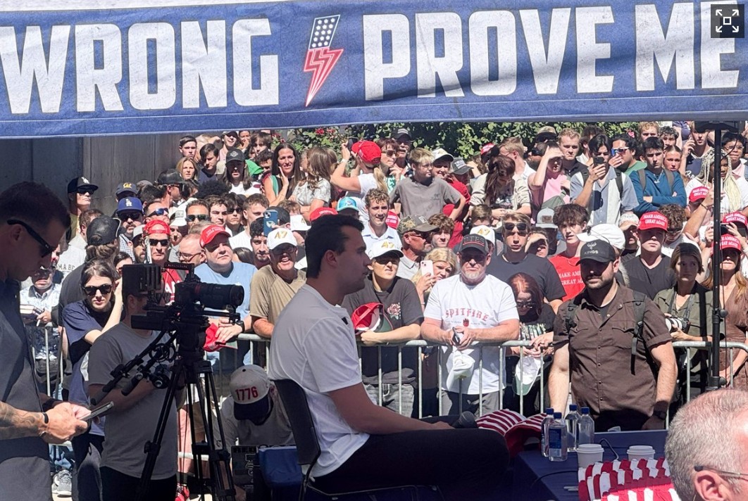 FBI, 찰리 커크 암살사건 용의자 전격 수배&hellip;1억대 현상금과 미국 사회의 충격 관련 사진