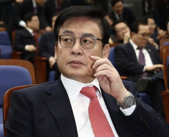 정우택 프로필