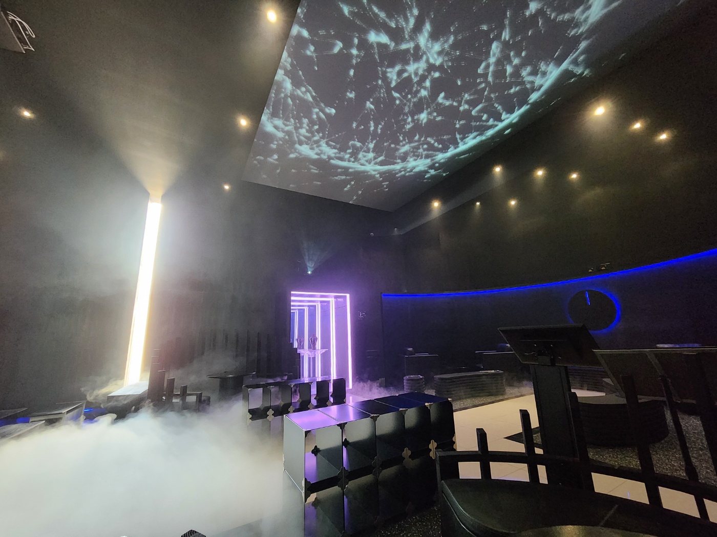 연기가나오는중인 B동