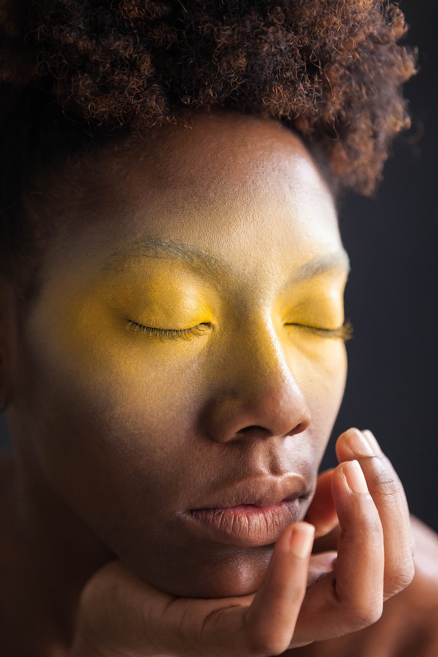 노란색, 여성 초상화, 모델