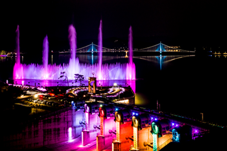 탑정호 출렁다리