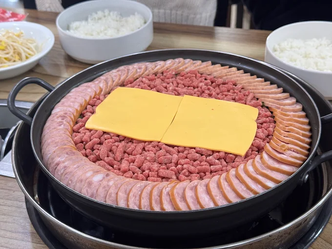 인계동 부대찌개집 '이나경 송탄부대찌개'