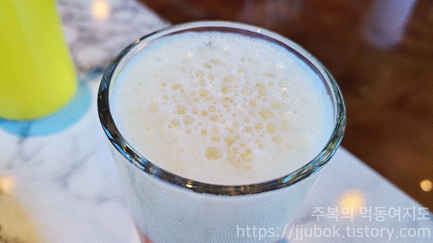 카페인신현리-캡틴Q라거-맥주-거품