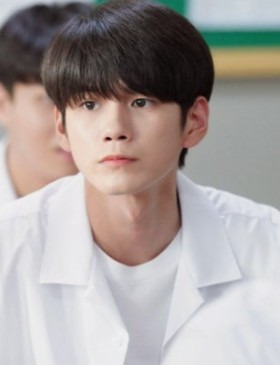 옹성우 워너원 가수 데뷔