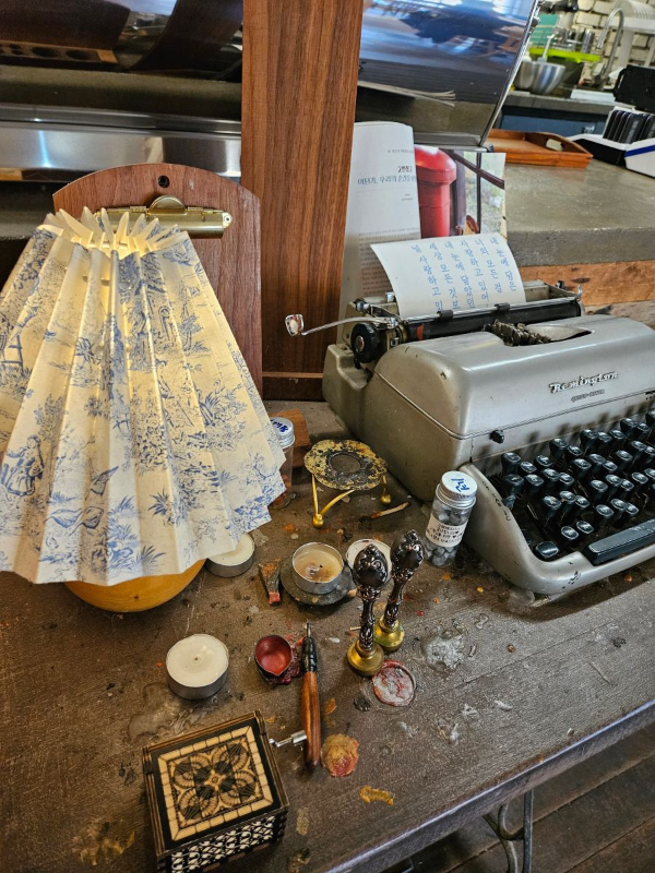 2번창고 소품들