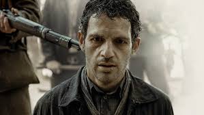 영화 [사울의 아들] 지옥 한가운데서 인간의 존엄을 찾아 헤매는 비인간적 몸부림